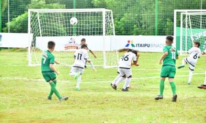 Torneo Esperanzas de Hernandarias arrancó hoy con casi 1.000 niños inscriptos