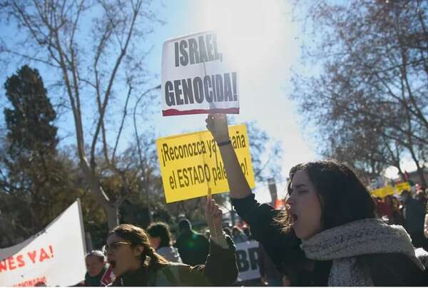“No queremos ser cómplices de un genocidio”: España se levanta en solidaridad con el pueblo palestino - Mundo - ABC Color