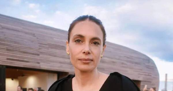Diario HOY | Paraguaya Claudia Casarino, galardonada con Premio Don Baez en Este Arte 2024