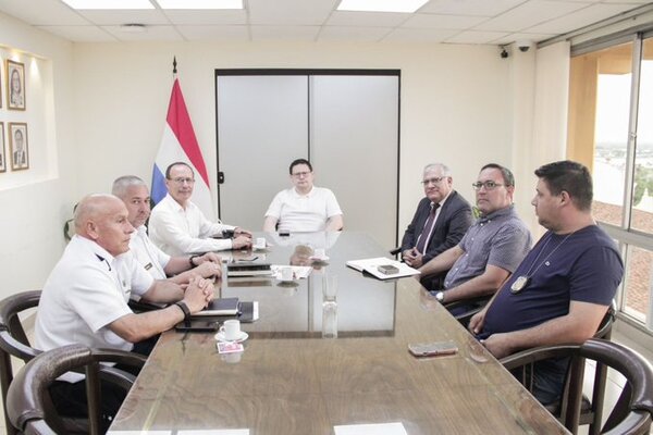 Ingresos Tributarios y Ministerio de Defensa reforzarán estrategias de lucha al contrabando
