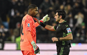 Milan gana al Udinese en partido con insultos racistas contra Maignan