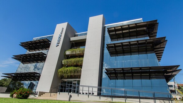 ueno bank absorbe a Visión Banco y pretende liderar la banca digital