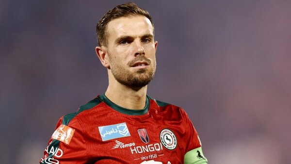 Se unió a la liga de fútbol de Arabia Saudita con un gran contrato. Seis meses después, tuvo suficiente y se fue