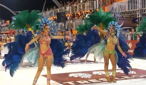 Con gran éxito, se dio inicio al Carnaval Encarnaceno 2024.