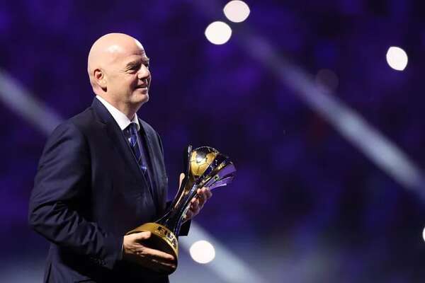 Infantino condena “aborrecible” racismo en partidos en Italia e Inglaterra - Fútbol Internacional - ABC Color
