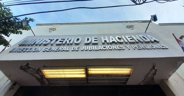 La Nación / Instan a acelerar designación de consejeros para que Superintendencia intervenga cajas
