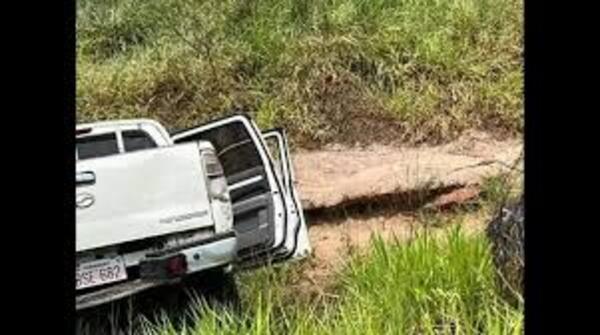 Muere la tercera víctima de un accidente por vuelco en Bella Vista Norte