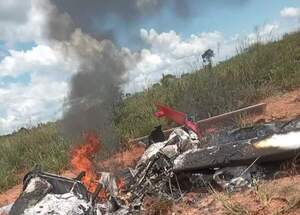 Una avioneta se precipitó a tierra en Río Verde, Curuguaty