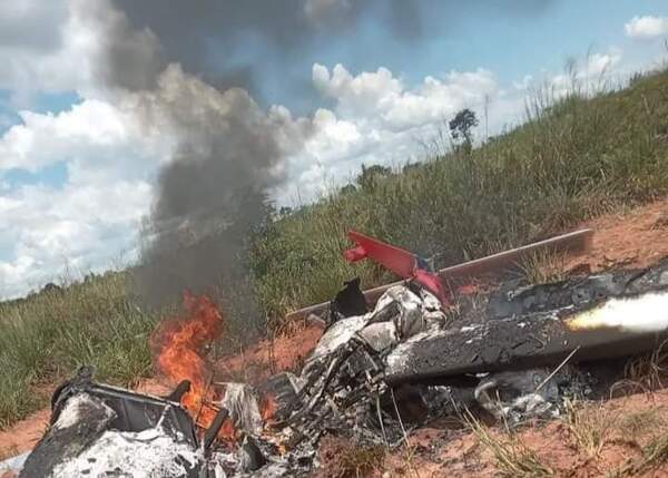 Una avioneta se precipitó a tierra en Río Verde, Curuguaty