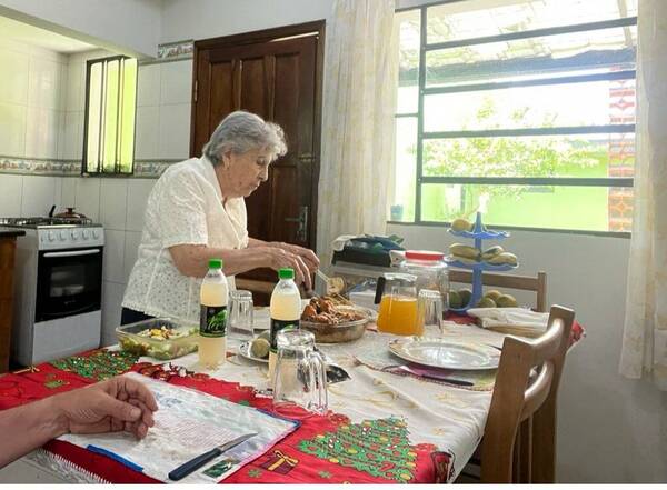 La emoción de Rubén Darío Da Rosa: Le cocinó su mamá de 86 años