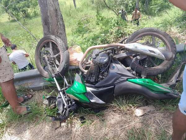 Choque de vehículos deja un fallecido en Loma Grande - Nacionales - ABC Color