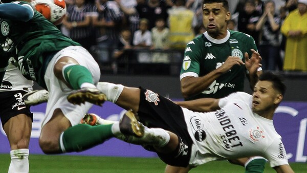 Golazo de Ángel Romero con el Corinthians