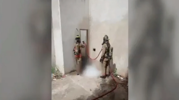Encuentran finado a un hombre y con quemaduras de tercer grado
