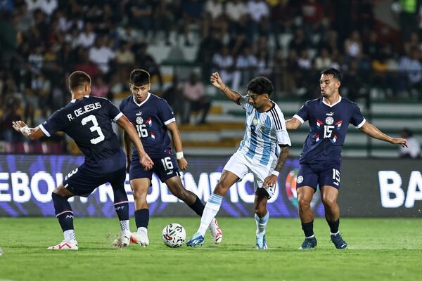 Argentina empató sobre la hora a la sub 23 albirroja - La Tribuna