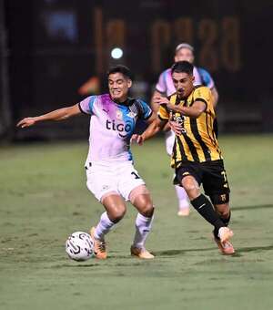 Guaraní vs. Libertad: el Supercampeón rescata un empate en su debut - Fútbol - ABC Color