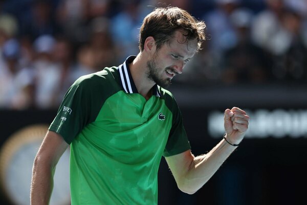 Versus / Medvedev avanza a los cuartos de final del Abierto de Australia