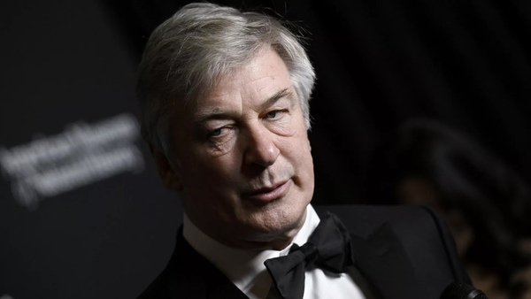 Alec Baldwin acusado de homicidio involuntario en el Caso ‘Rust’ de 2021 | OnLivePy