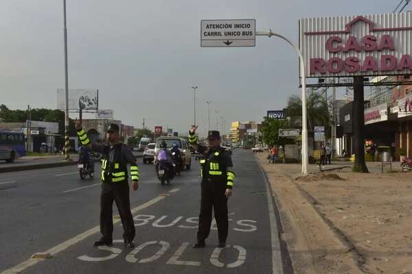 Carril exclusivo para buses: Caminera ya empezó a multar en la ruta PY03 - Nacionales - ABC Color
