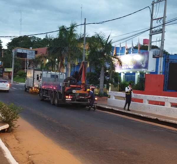 Cierran avenida Luis María Argaña para reparar puente sobre arroyo Lambaré | 1000 Noticias