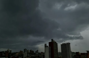 ¡Alerta meteorológica vigente! Anuncian tormentas eléctricas para la jornada de hoy - Unicanal