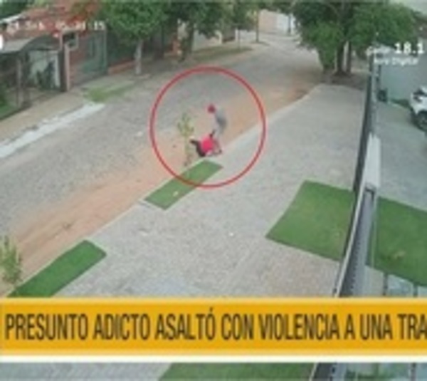 Pesunto adicto asaltó a las patadas a una mujer en Asunción - Paraguay.com