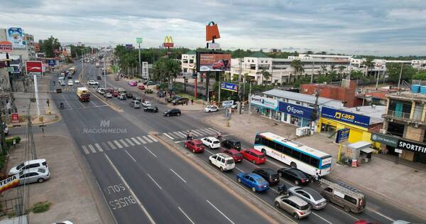 La Nación / Está vigente el carril único de buses y ya surgieron las primeras multas