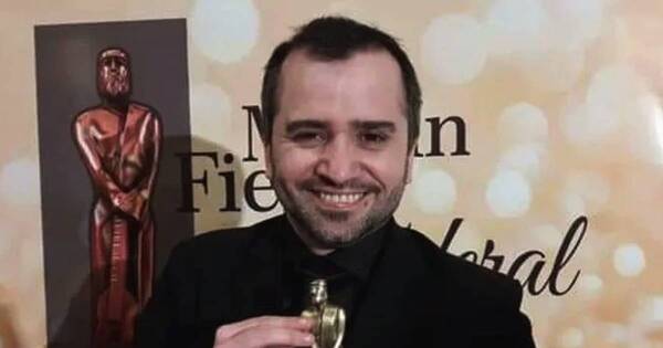 La Nación / Ganador del Martín Fierro dictará charla sobre series
