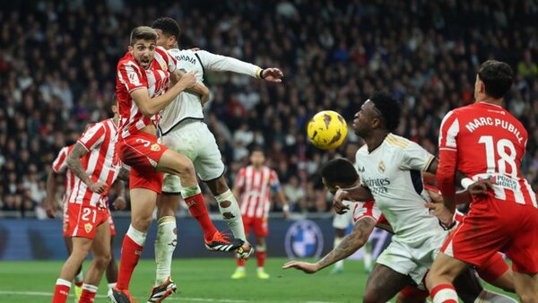 Vinícius defiende la validez de su gol