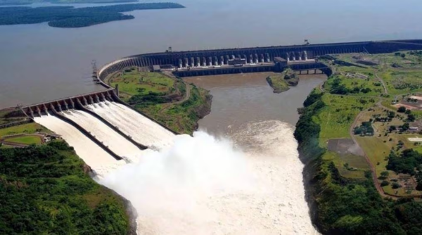 Itaipú: Paraguay debe tener alternativas ante inminente reducción de tarifa, opinan