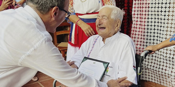 MEMORIA VIVA: MINISTERIO DE DEFENSA CELEBRÓ LOS 108 AÑOS DEL EXCOMBATIENTE CANUTO GONZÁLEZ - Itapúa Noticias