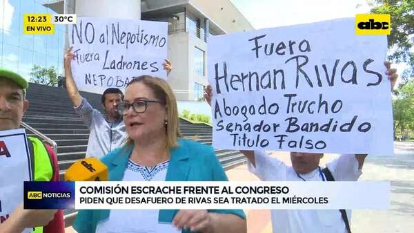 Video: Comisión Escrache se manifiesta frente al Congreso por casos de nepotismo - ABC Noticias - ABC Color