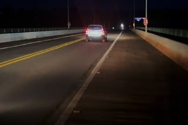Puente Tancredo Neves se encuentra a oscuras - La Clave