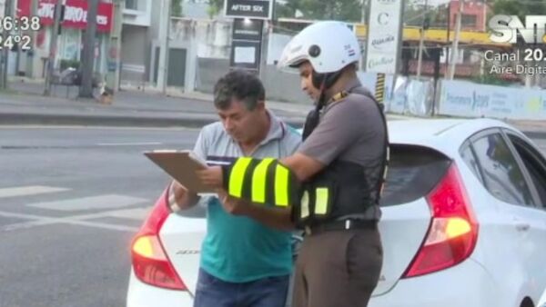 Multas por no respetar el carril de buses - SNT
