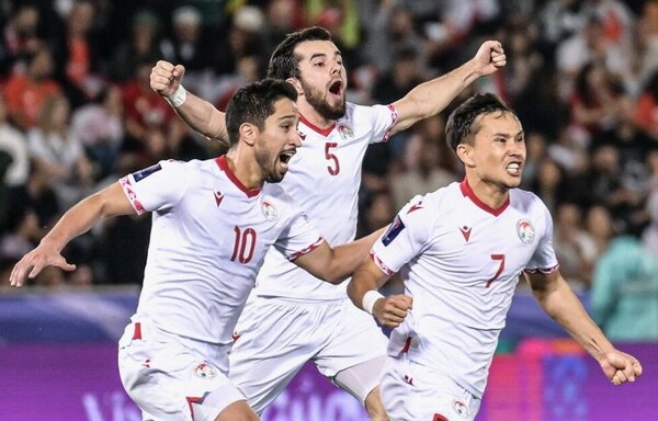 Versus / Hace historia: En su primera participación, Tayikistán se mete a octavos de la Copa de Asia