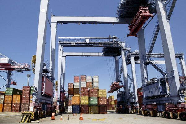 Brasil lanza un plan de reindustrializaci贸n de 60.000 millones de d贸lares - Revista PLUS