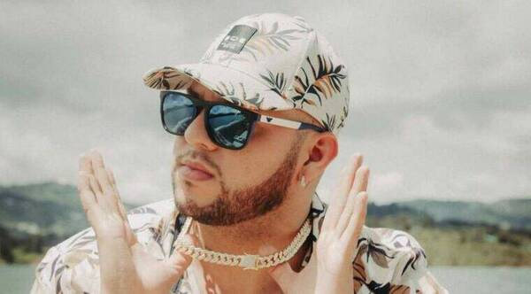 Cantante procesado por enviar chicas a España seguirá en Tacumbú