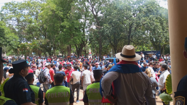 Tomaron Municipalidad de Arroyos y Esteros en protesta por construcción de un vertedero - Megacadena - Diario Digital