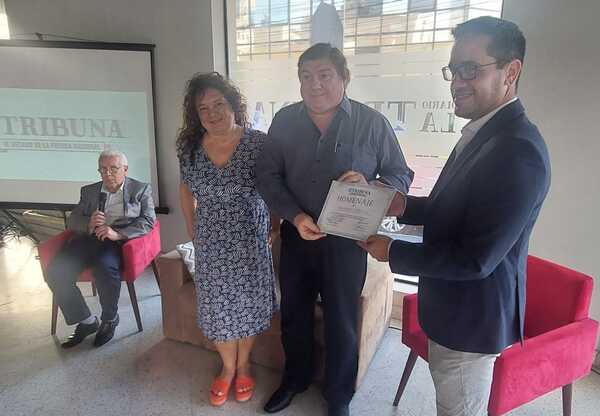 LA TRIBUNA recordó en emotivo acto a Fernando Cazenave a treinta años de su fallecimiento - La Tribuna