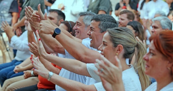 Exclusivo: vinculan a Peña con empresas que buscan quedarse con el negocio del almuerzo escolar