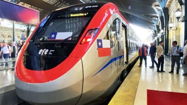 En Chile ya opera el tren más rápido de Sudamérica con velocidades de hasta 160 km/h