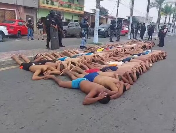 Detienen a 70 sospechosos de planear una invasión a un hospital en Ecuador