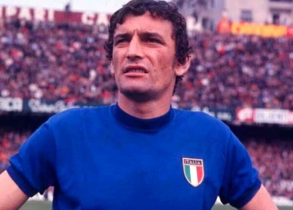 Fallece a los 79 años Gigi Riva, leyenda del fútbol italiano