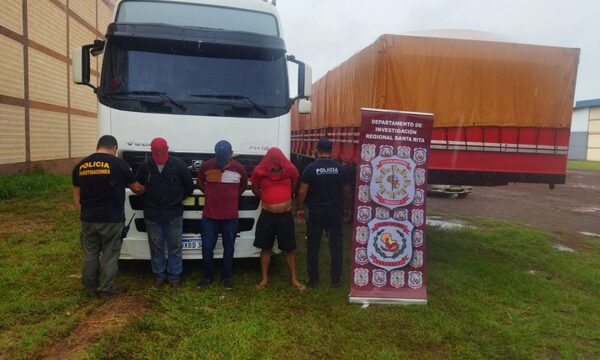 Recuperan semirremolque hurtado en Minga Guazú