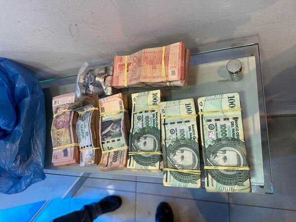 Policías frustran millonario asalto frente a un banco en Ciudad del Este - La Clave