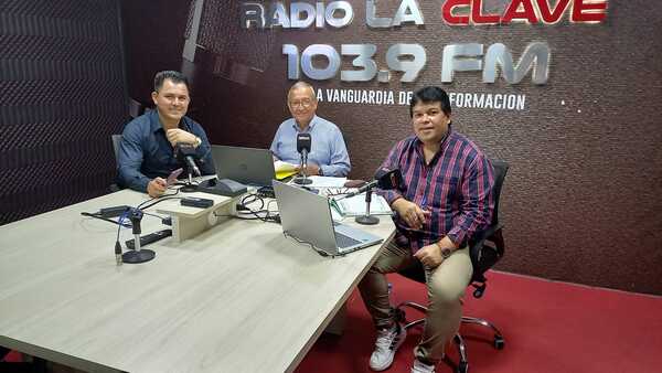 Radio La Clave: Se inicia un nuevo ciclo en la radiofonía altoparanaense - La Clave
