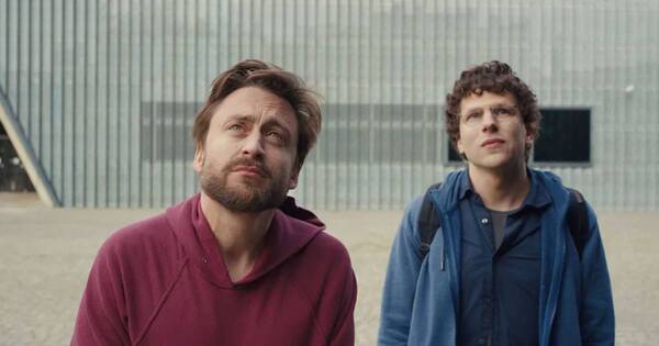 Diario HOY | Disney compra filme “soñado” de Eisenberg pero la crítica fulmina su visión de pie grande