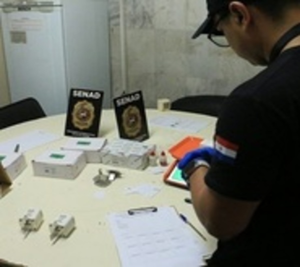 Incautan paquetes de cocaína en el Aeropuert Silvio Pettirossi - Paraguay.com