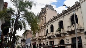 ANDE anuncia que retirará cables aéreos irregulares sobre la calle Palma