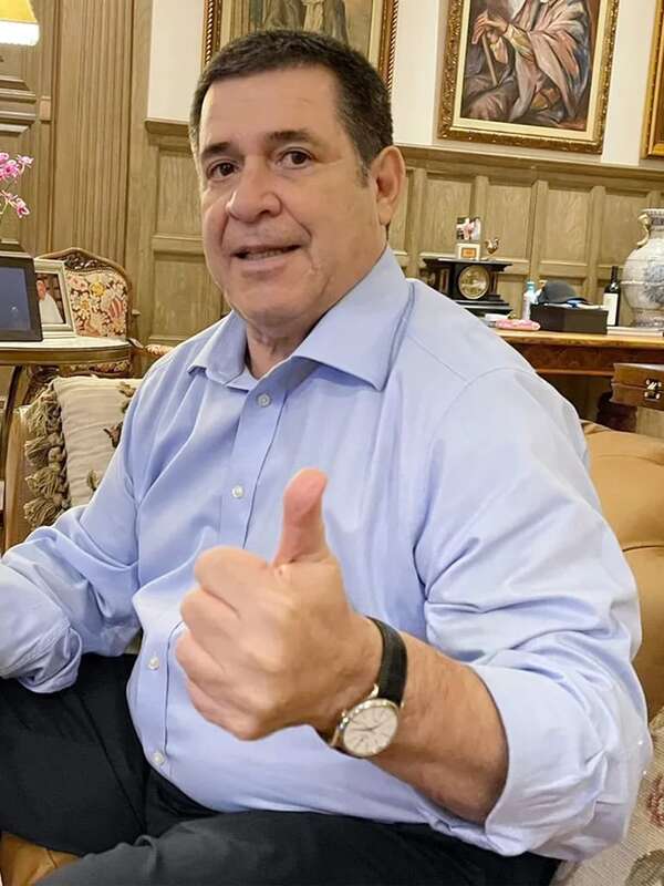 Acciones de Cartes: Conacom solo analiza que no se perjudique a la competencia y no si traspasos solo son “de papeles” - Política - ABC Color