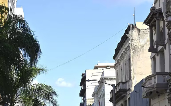 ANDE reporta cableados irregulares en calle Palma